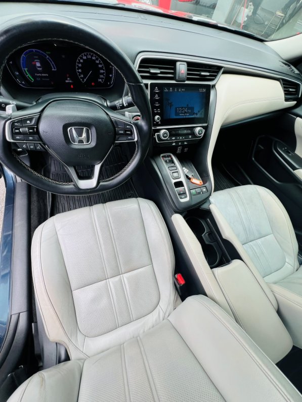 Honda INSIGHT 2019