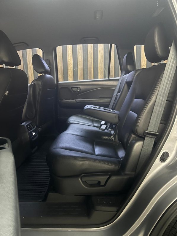 Honda PILOT LX 2019